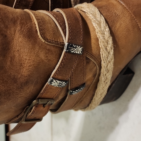 Freebird by Steven Drove Boots - Picture 6 of 11